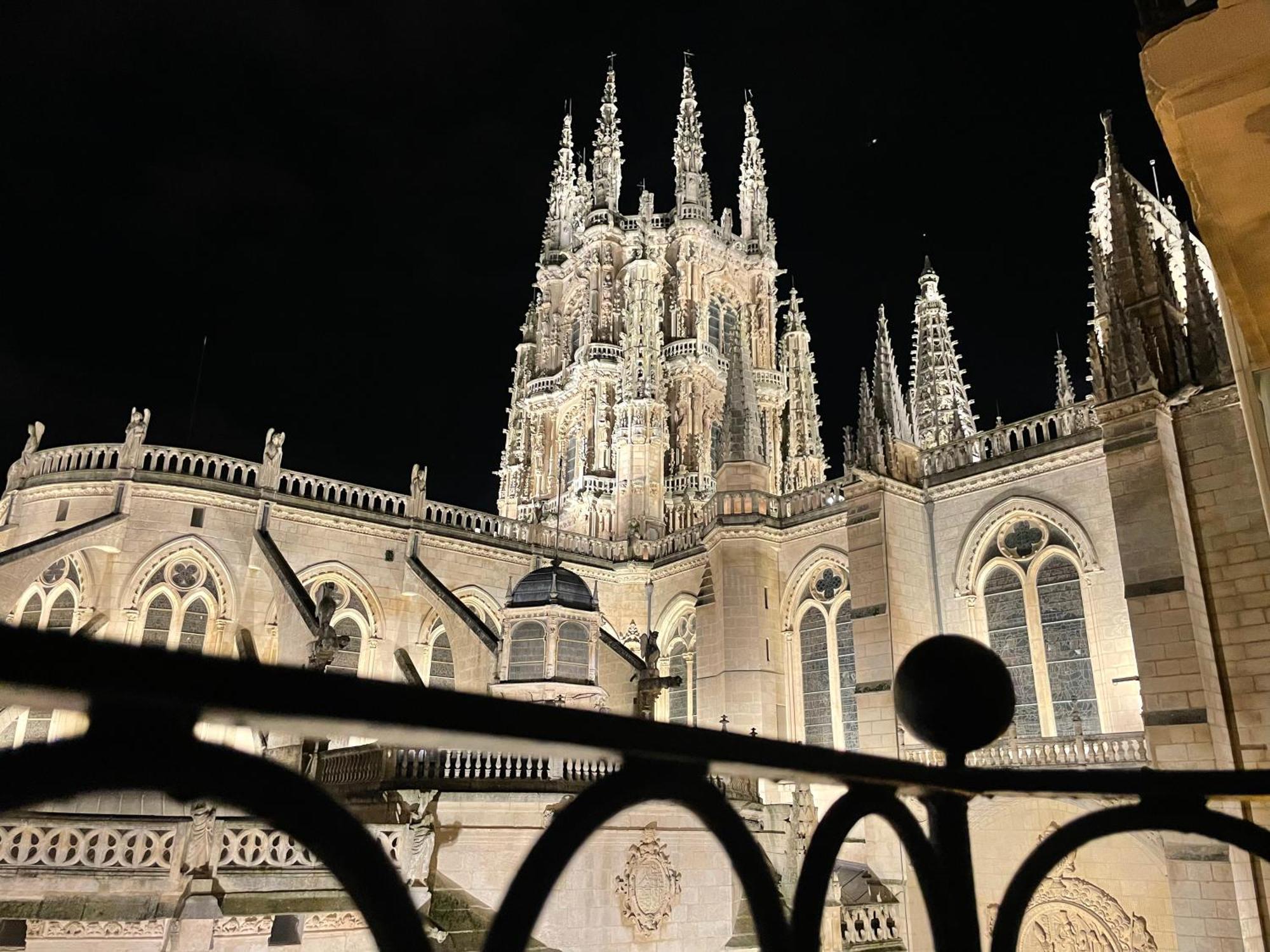 Tocando La Catedral By Exclusive Burgos Apartments מראה חיצוני תמונה